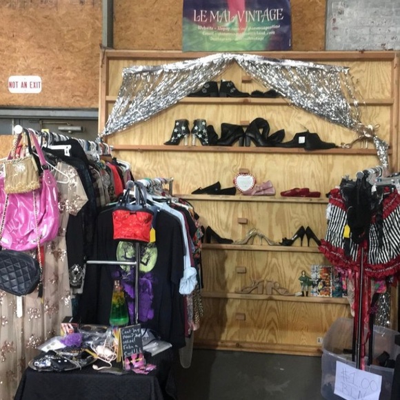 LE MAL VINTAGE LIVE LISTING - Picture 5 of 9